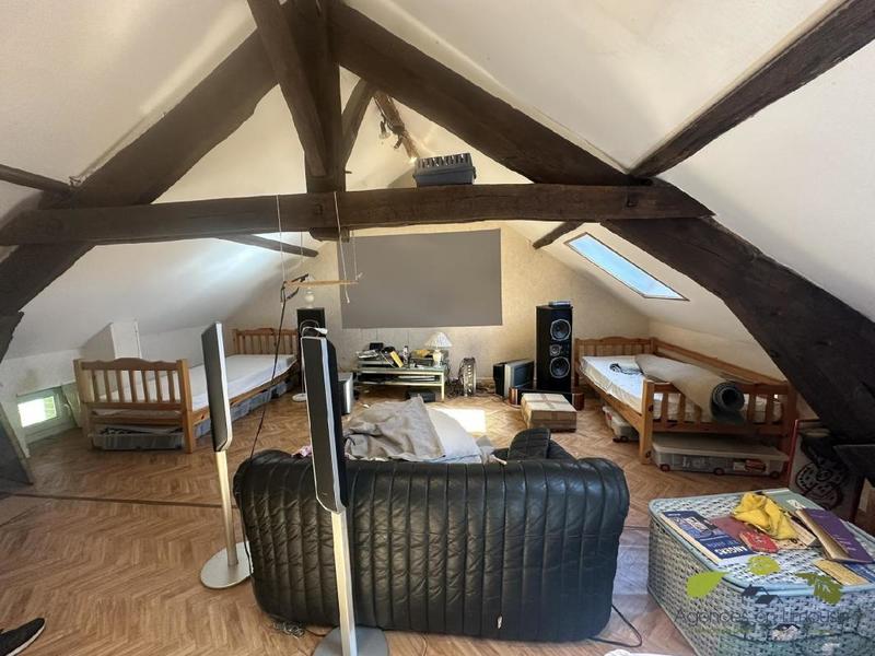 Propriété - 186 m² - 7 pièces