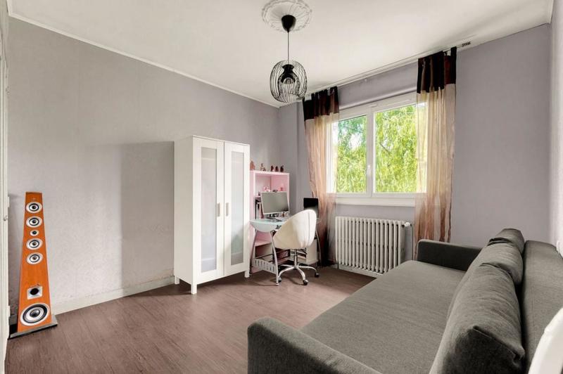 Maison - 180 m² - 6 pièces