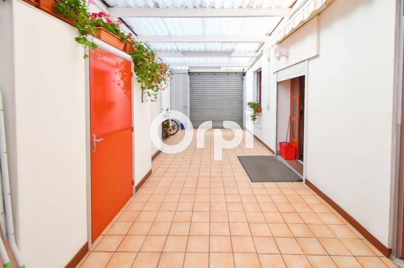 Immeuble - 180 m² - 5 pièces