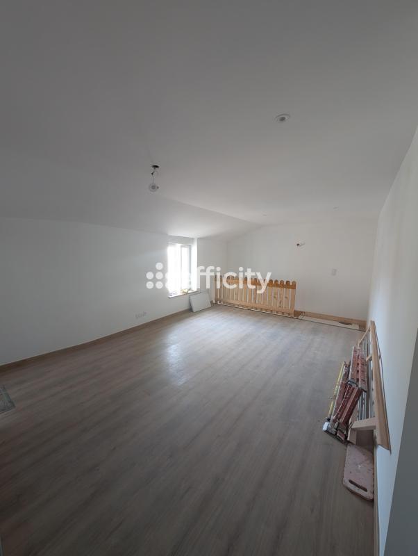 Immeuble - 180 m² - 6 pièces