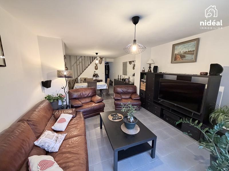 Maison - 90 m² - 4 pièces