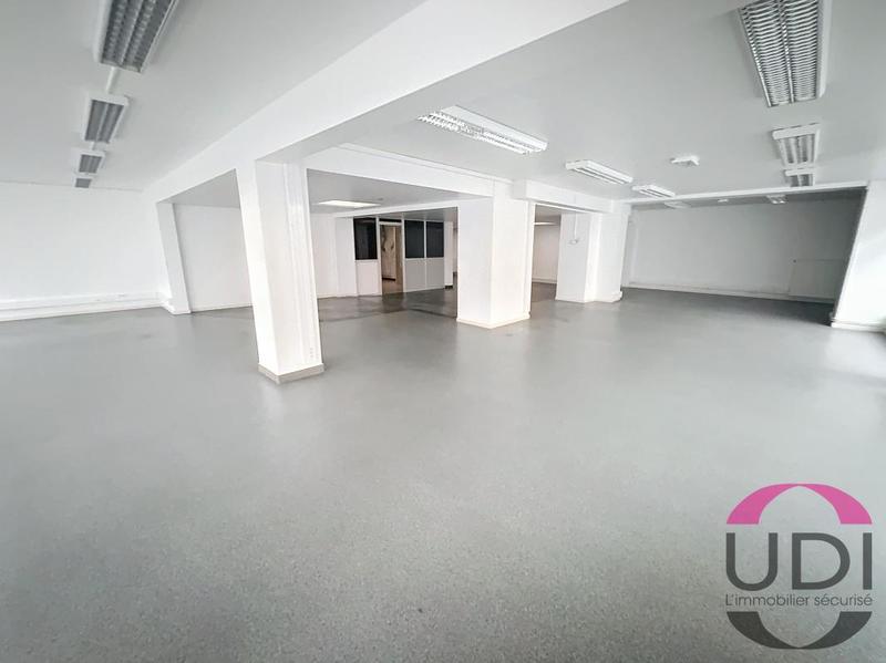 Bureau - 270 m²