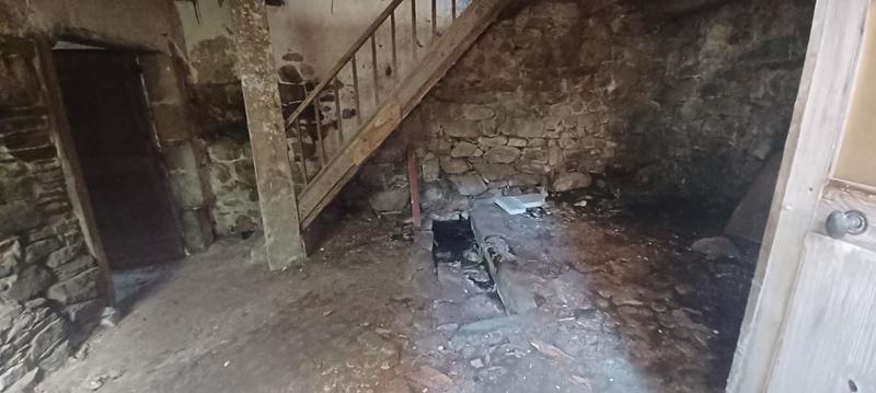 Maison - 250 m² - 5 pièces