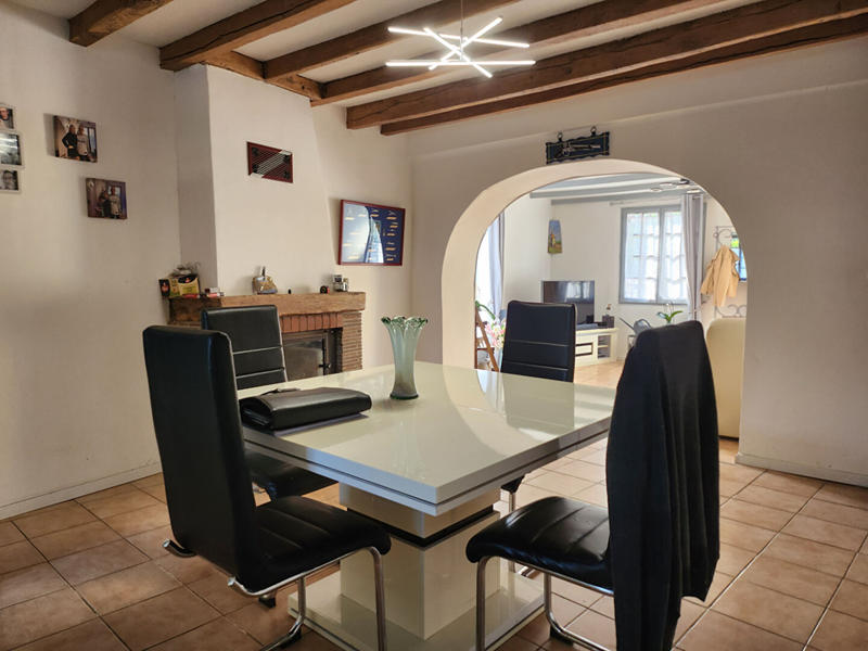 Maison - 92 m² - 5 pièces