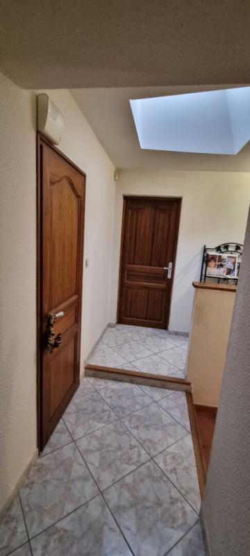 Maison - 210 m² - 9 pièces