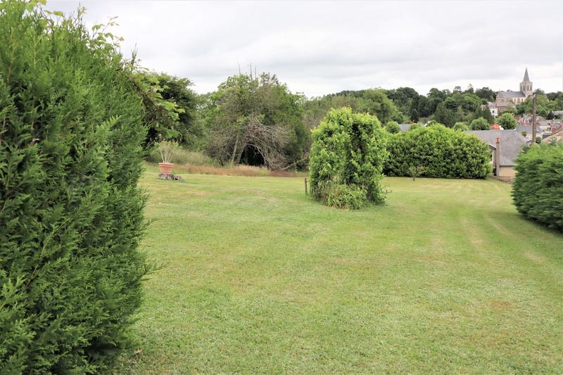 Maison - 250 m² - 9 pièces