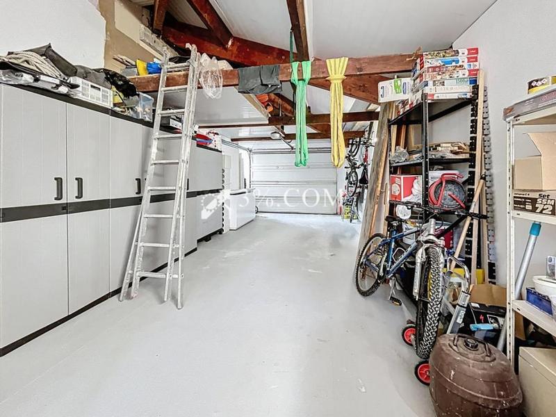 Maison - 268 m² - 11 pièces