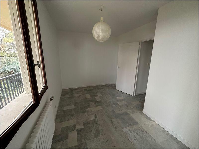 Appartement - 97 m² - 4 pièces