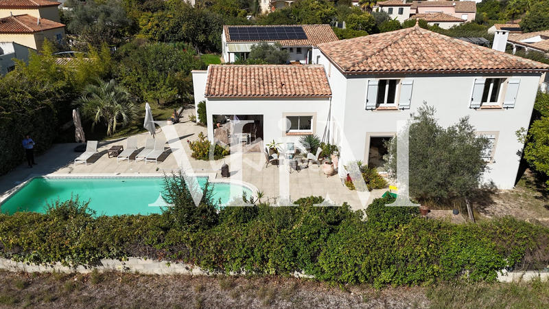 Villa - 146 m² - 5 pièces