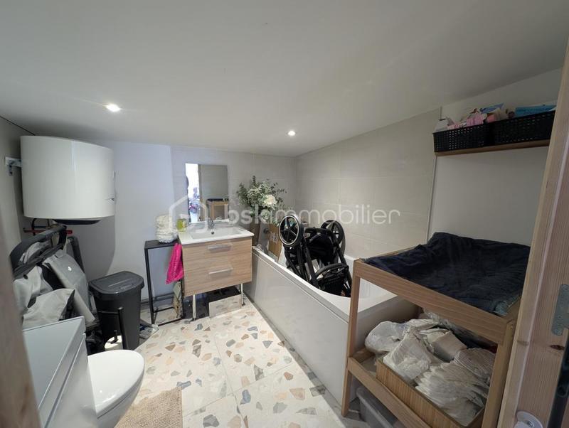 Maison traditionnelle - 90 m² - 4 pièces