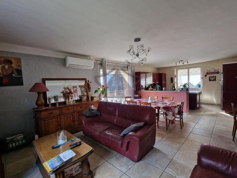 Maison - 197 m² - 8 pièces