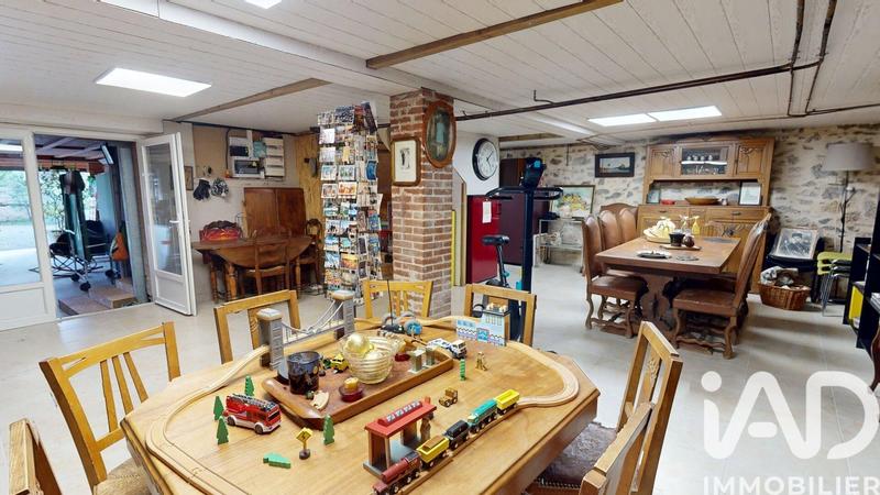 Maison de ville - 286 m² - 8 pièces