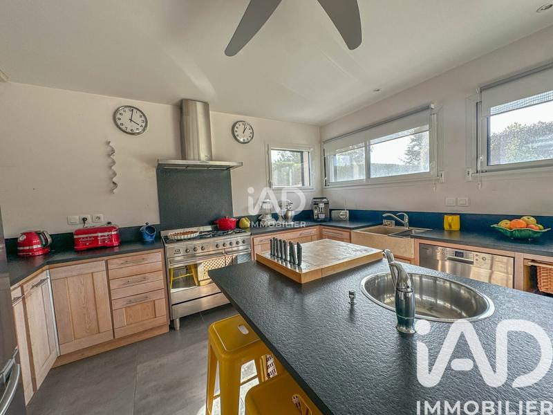 Maison - 166 m² - 6 pièces