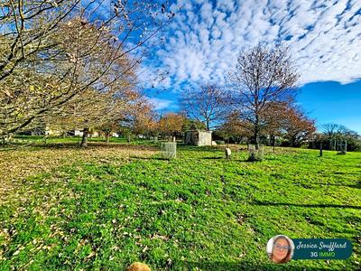 Terrain constructible - 1 200 m²