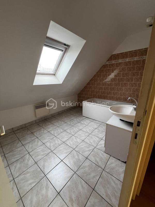 Maison traditionnelle - 85 m² - 4 pièces