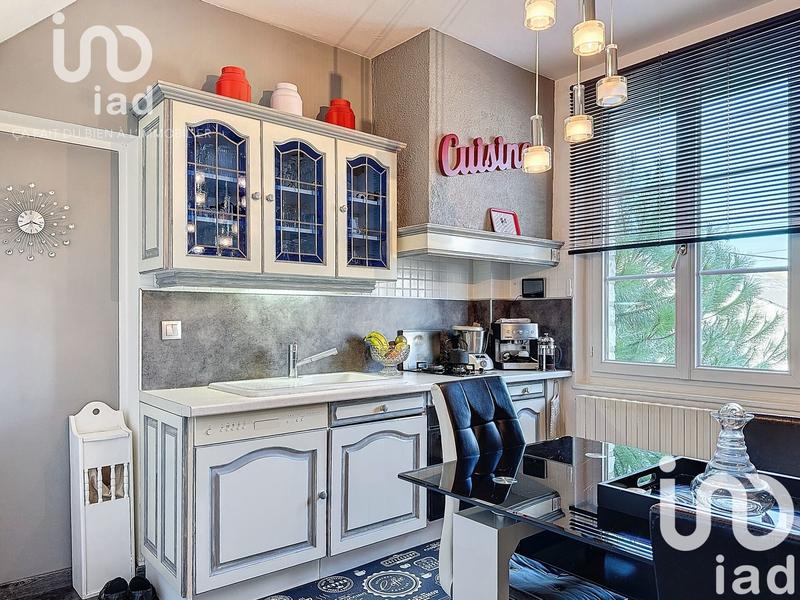 Maison - 200 m² - 8 pièces