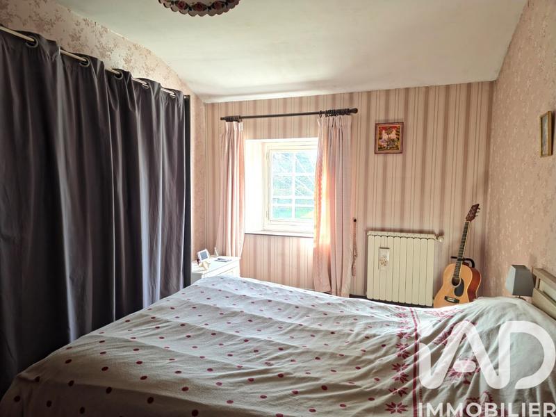 Maison - 200 m² - 7 pièces