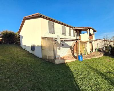 Maison - 120 m² - 6 pièces