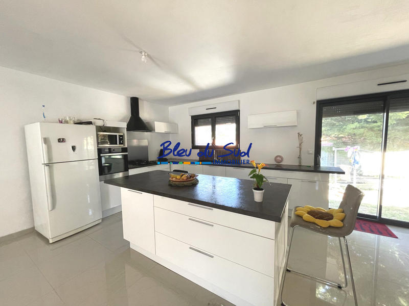 Maison - 96 m² - 3 pièces