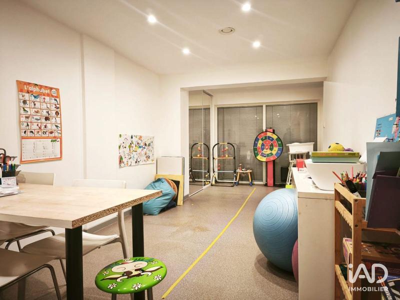 Local commercial - 136 m²