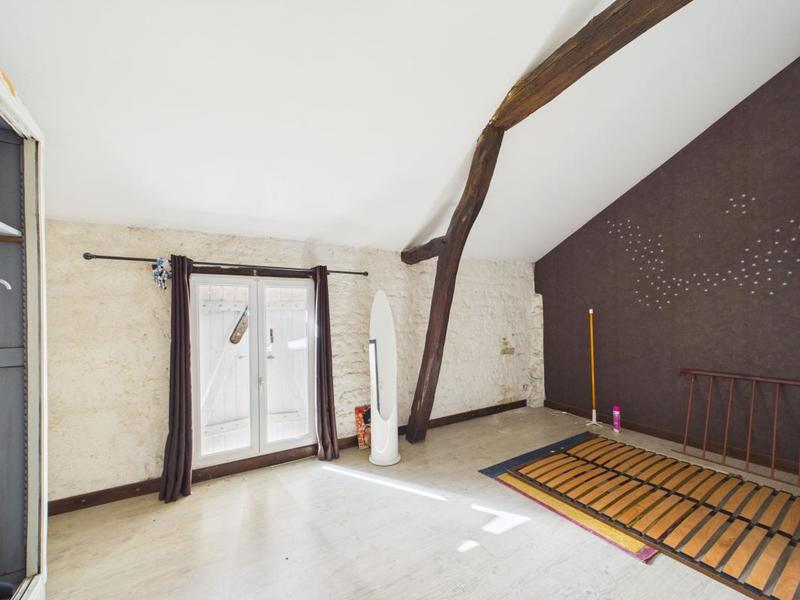 Maison - 208 m² - 7 pièces