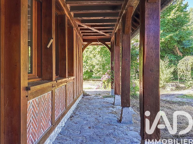 Maison - 212 m² - 8 pièces