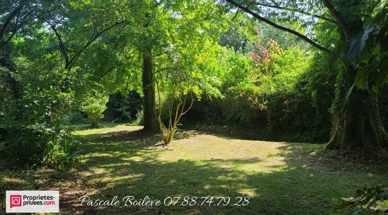 Maison - 218 m² - 11 pièces