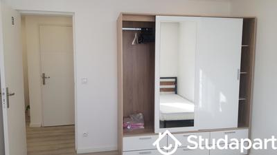 Chambre - 10 m² - 1 pièce