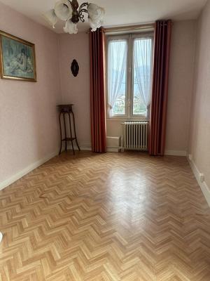 Maison - 76 m² - 4 pièces