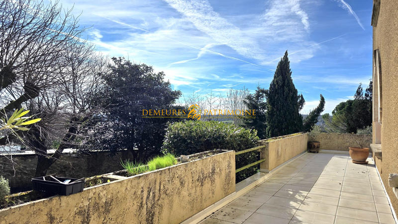 Maison - 202 m² - 6 pièces