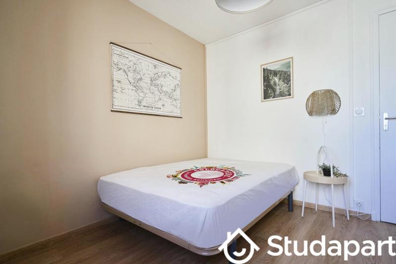 Chambre - 10 m² - 1 pièce