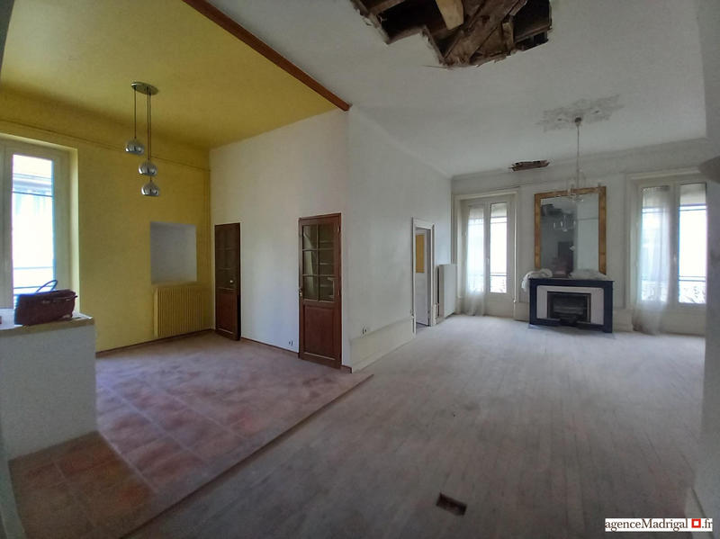 Appartement - 101 m² - 3 pièces