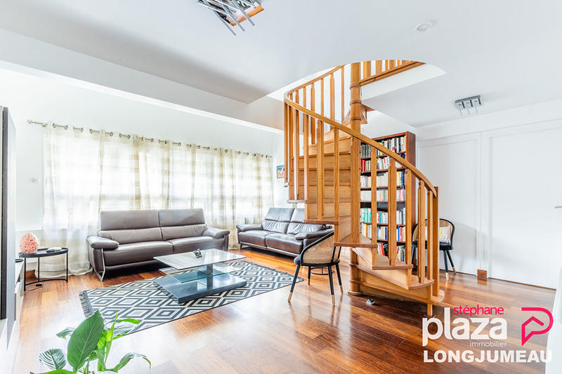 Appartement - 93 m² - 5 pièces