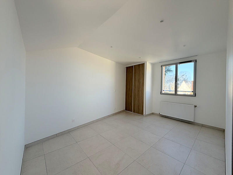 Maison - 96 m² - 4 pièces