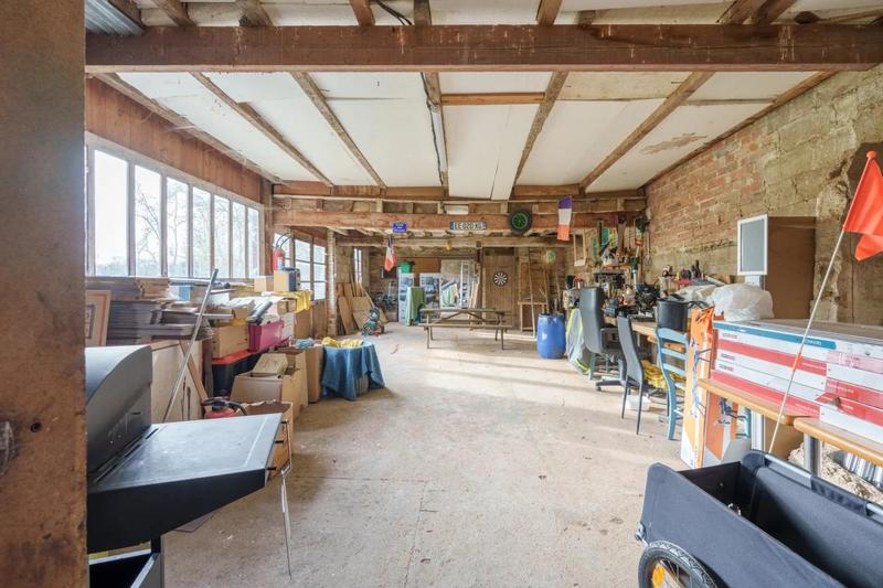 Maison - 274 m² - 7 pièces