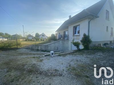 Maison - 140 m² - 1 pièce