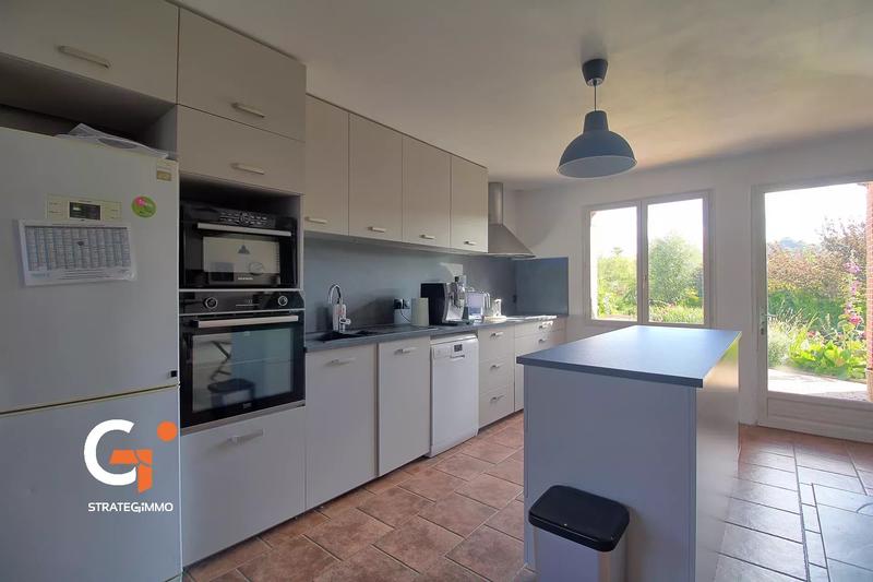 Maison - 195 m² - 7 pièces