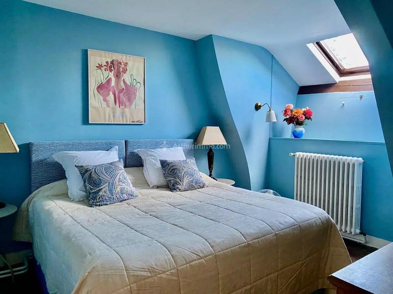 Maison - 237 m² - 10 pièces