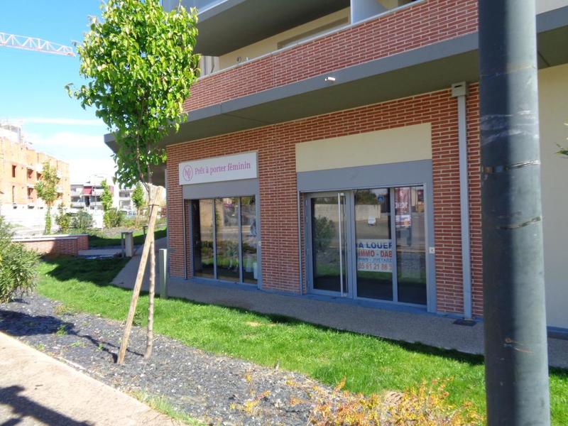 Divers - 132 m² - 1 pièce