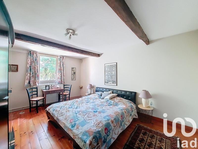 Maison - 255 m² - 9 pièces