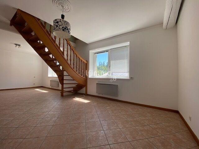 Duplex - 94 m² - 5 pièces