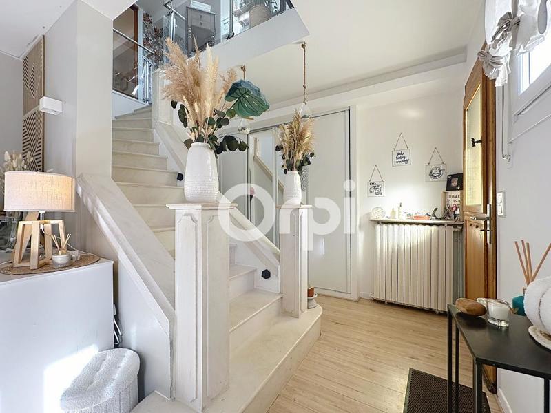 Maison - 153 m² - 5 pièces