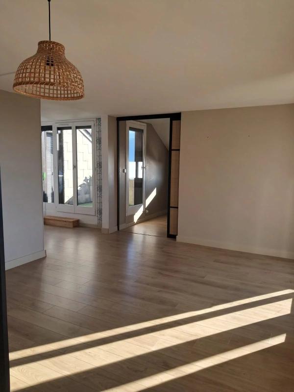 Appartement - 120 m² - 5 pièces