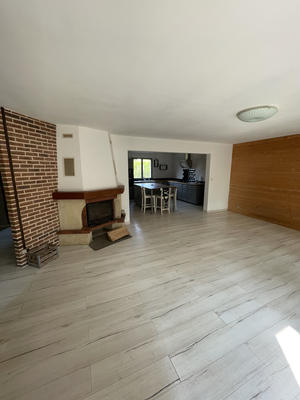 Maison - 182 m² - 7 pièces