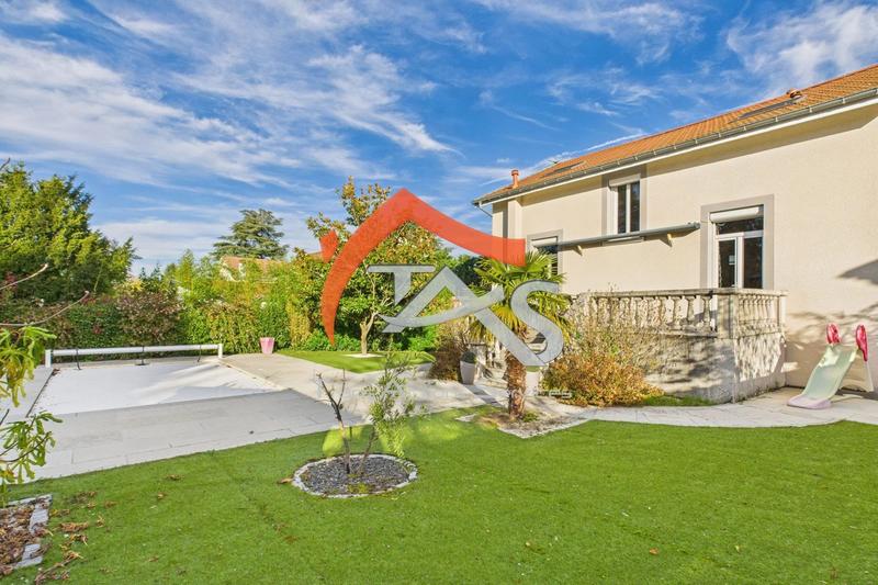 Maison - 135 m² - 6 pièces