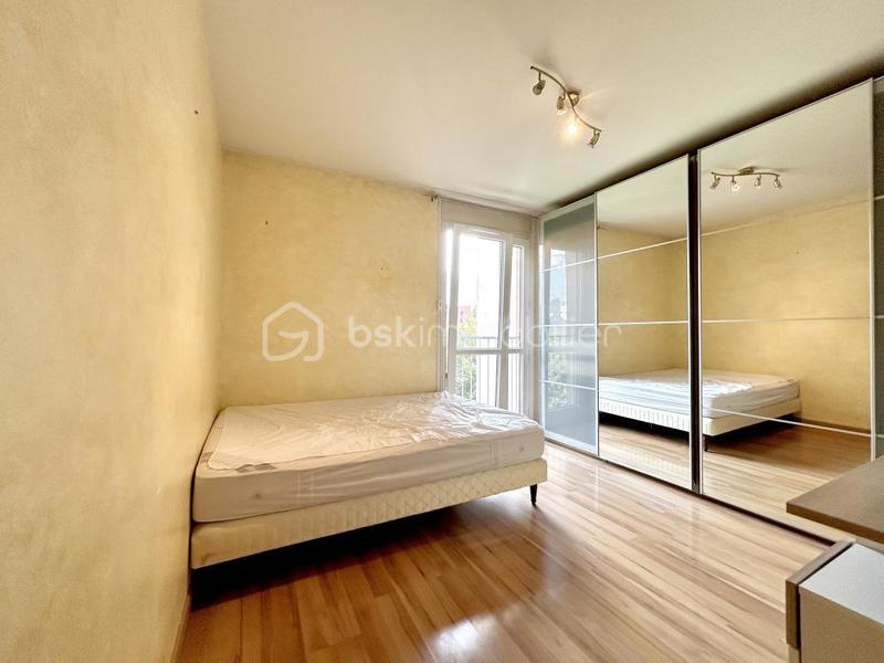 Appartement - 90 m² - 4 pièces