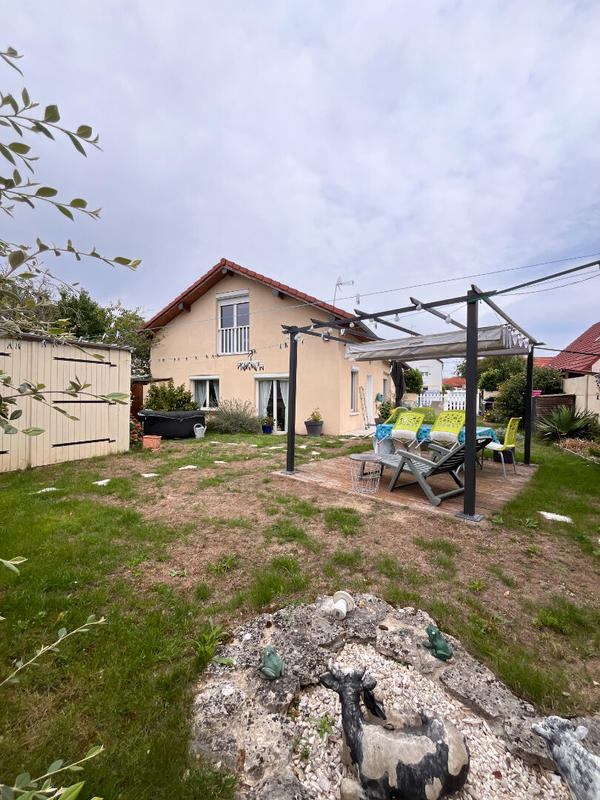 Maison - 194 m² - 6 pièces