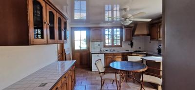 Maison - 167 m² - 9 pièces