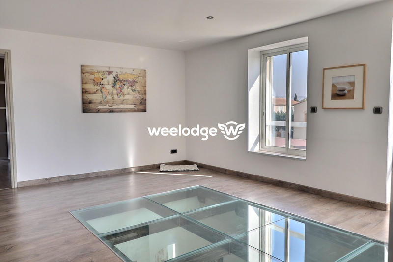 Maison - 200 m² - 5 pièces