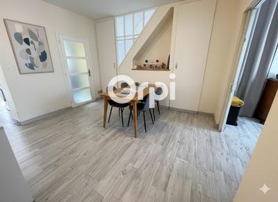 Maison - 80 m² - 4 pièces
